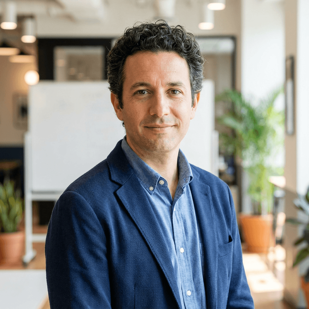 Marco Hernandez, Digital Marketing Strategist at HURACANYMEDIA LLC